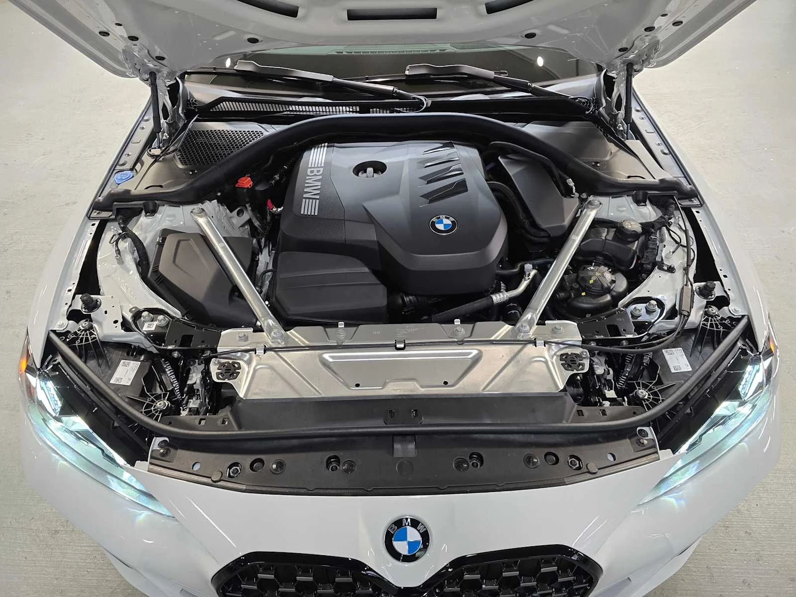 New 2026 Alpine White BMW 430i xDrive image 9