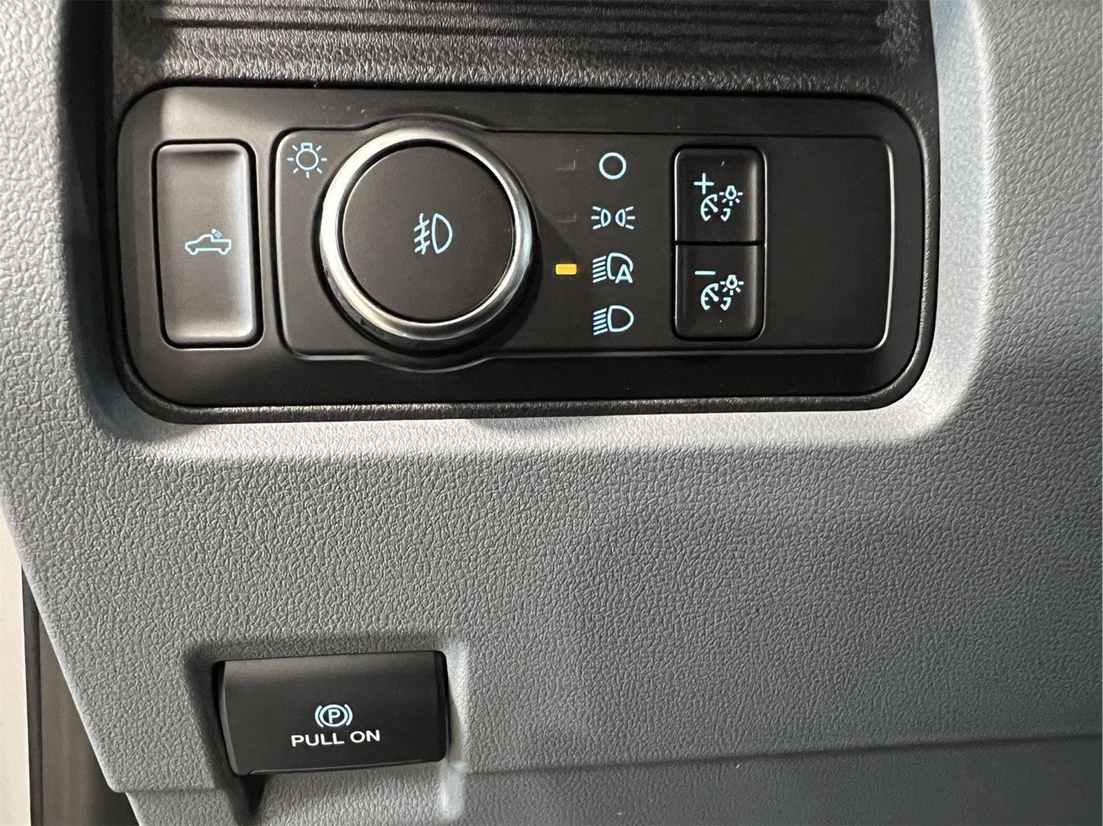 New 2026 Oxford White Ford XL image 74