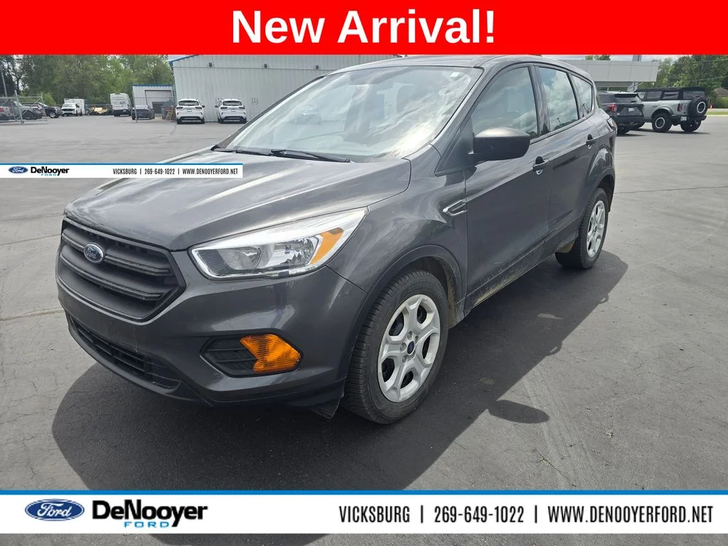 2017 Ford Escape S's photo