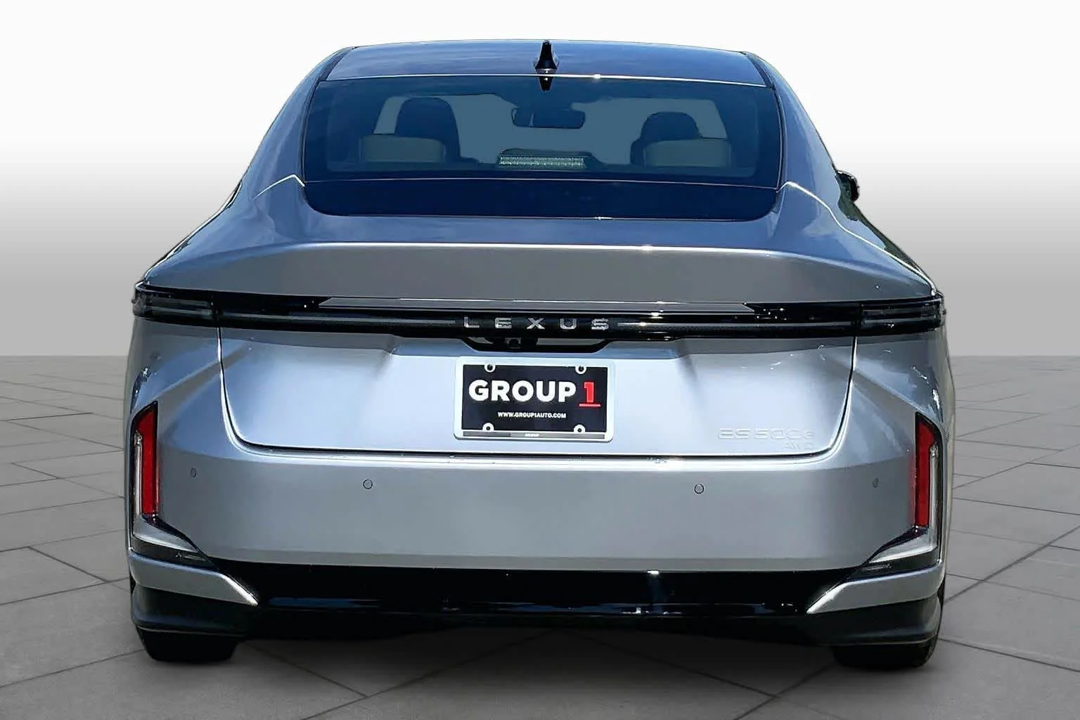 New 2026 Iridium Lexus PREMIUM AWD image 4