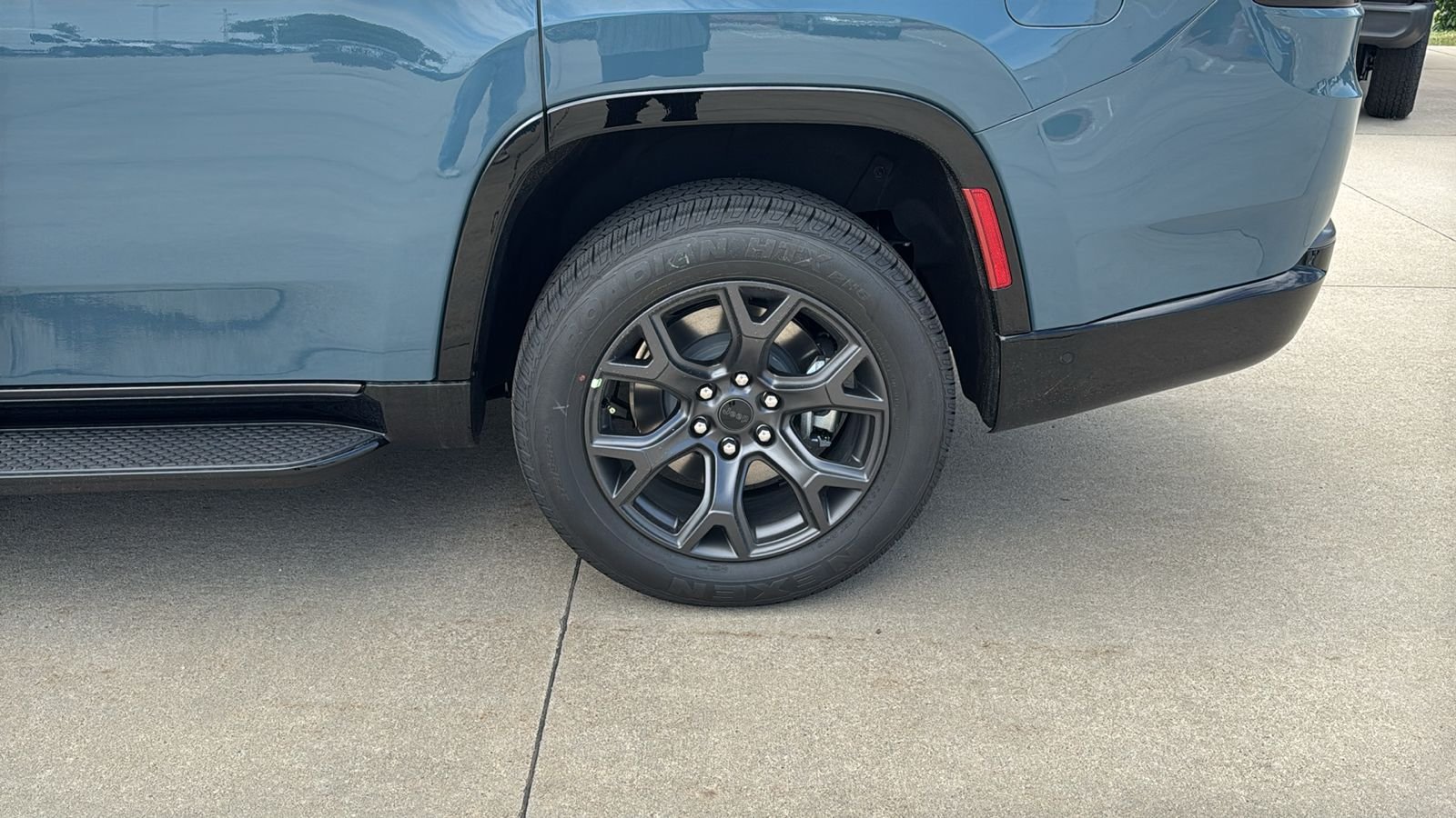 New 2026 Steel Blue Exterior Paint Jeep Limited Altitude image 8