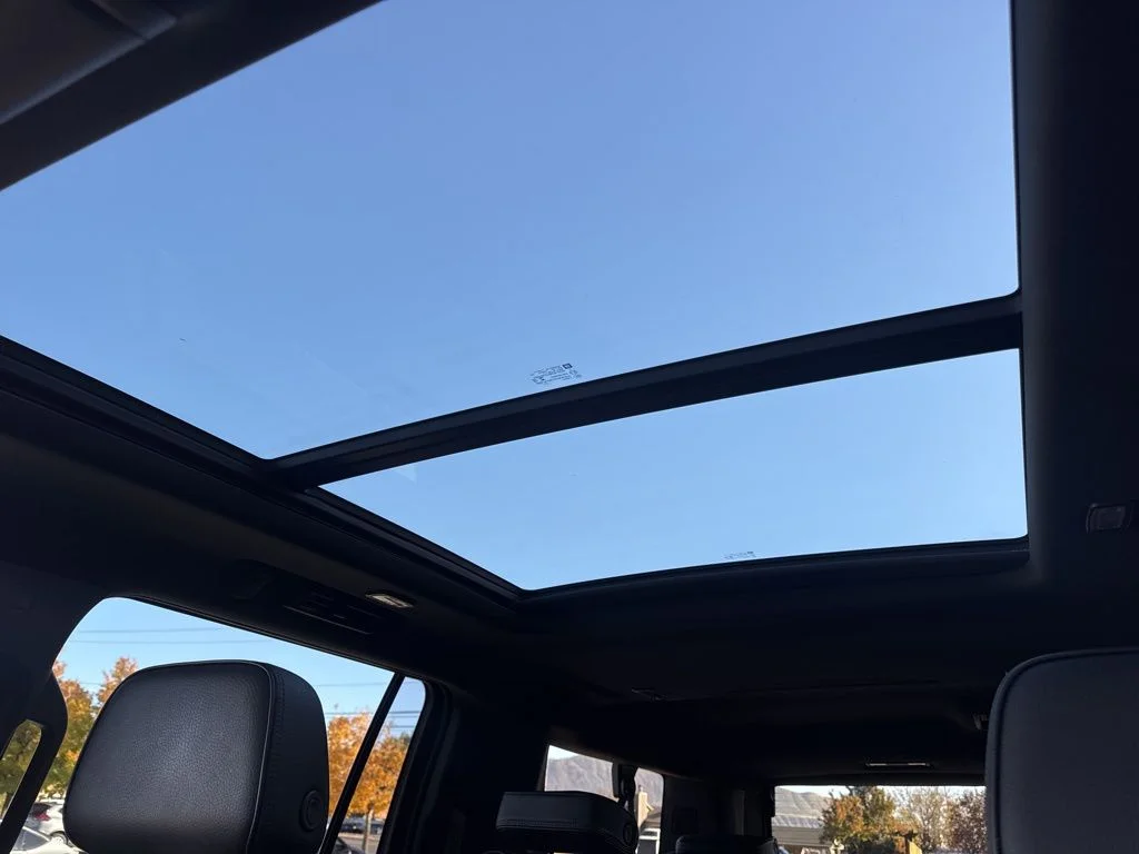 Used 2023 Blue GMC Denali image 18
