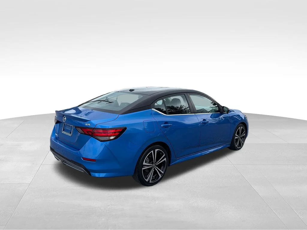 Used 2022 Blue Nissan SR image 6