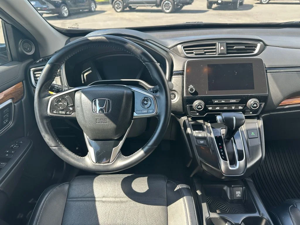 Used 2018 Silver Honda Touring image 15