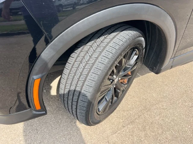 Used 2022  Mitsubishi LE image 12