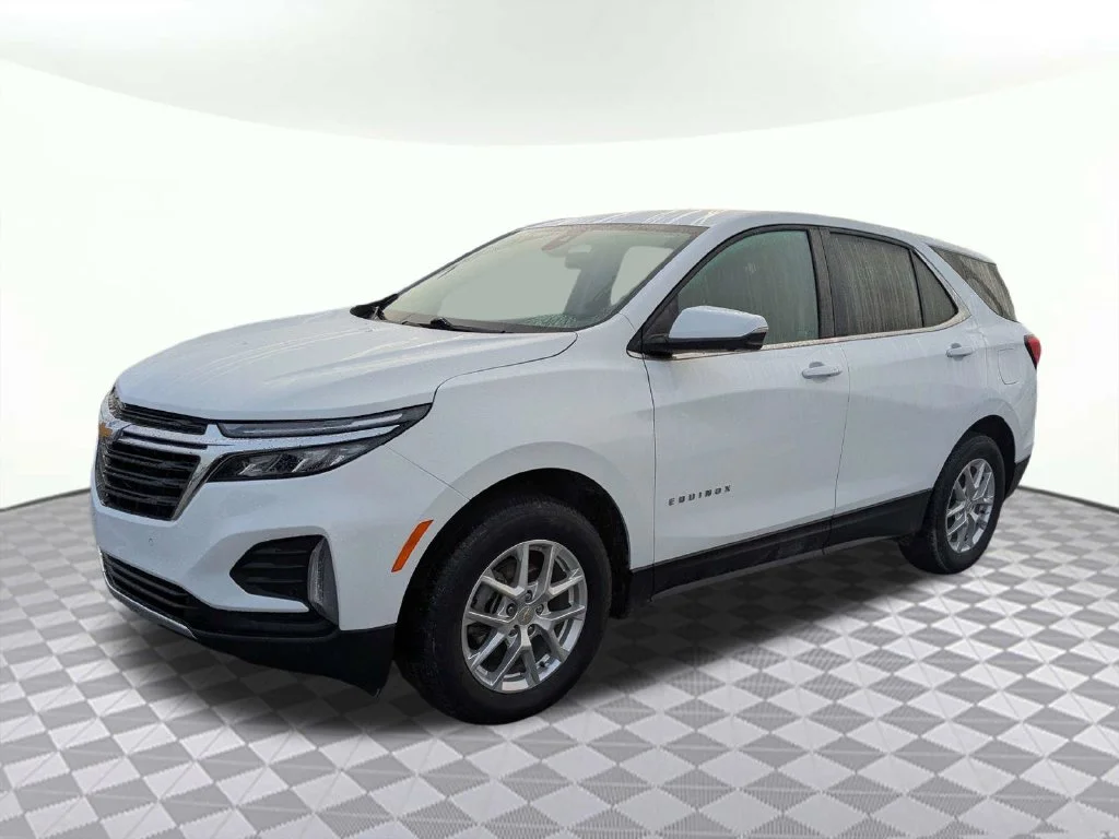 Used 2024 White Chevrolet LT image 8