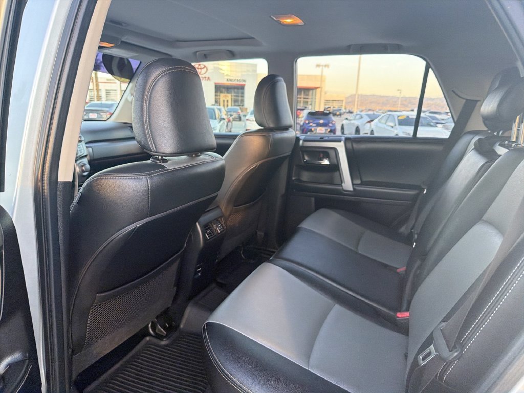 2019 Toyota 4Runner SR5 Premium - Photo 28