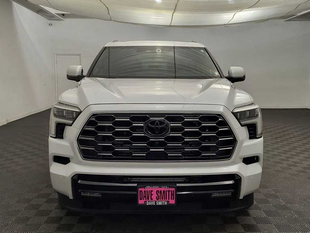 Used 2026 Wind Chill Pearl Toyota Platinum image 6