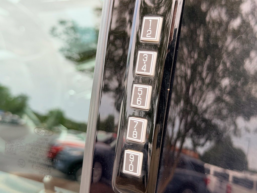 Used 2023 Silver Ford XLT image 25