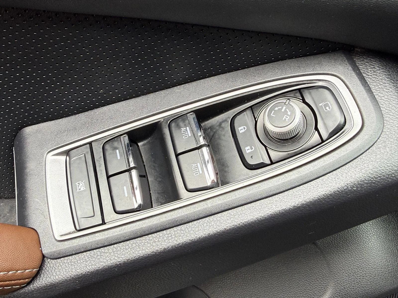 Used 2024 Magnetite Gray Metallic Subaru Touring image 22