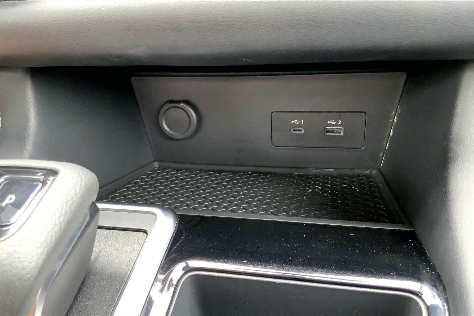 Used 2025 Deep Ocean Blue Pearl Nissan SV image 34