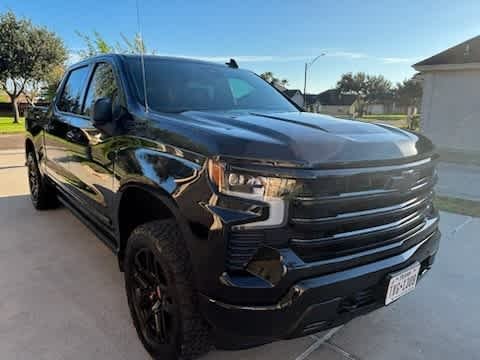 Used 2024 Black Chevrolet High Country image 2