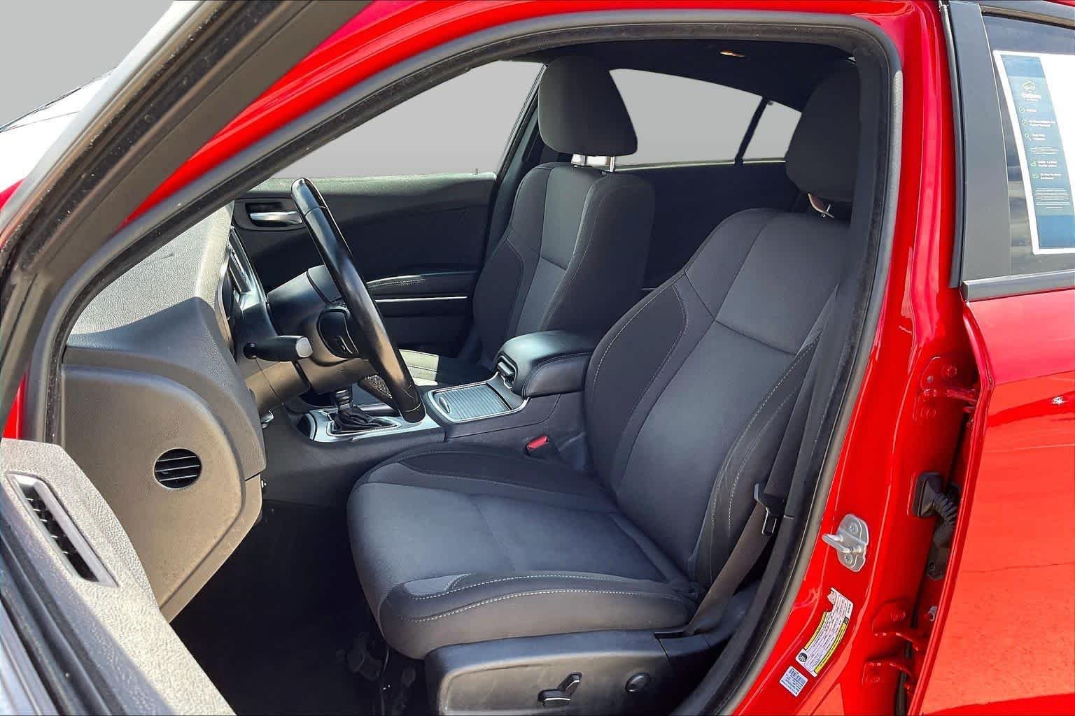Pre-Owned 2022 Dodge Charger SXT