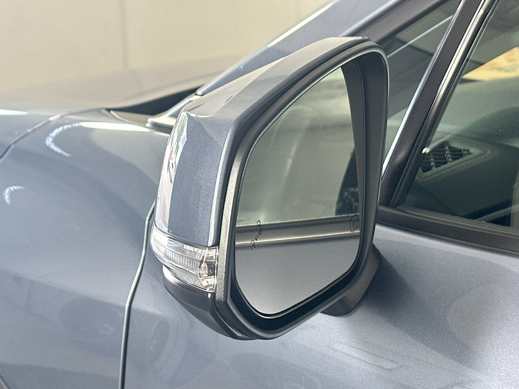 Used 2022 Celestite Toyota LE image 9