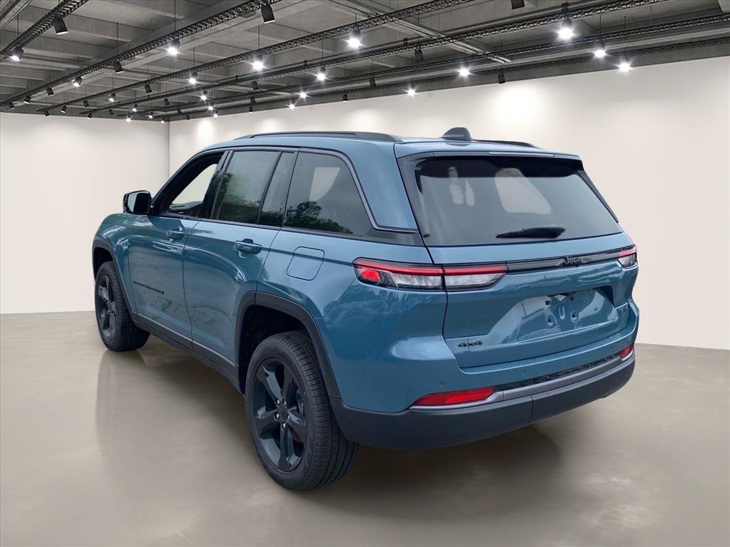 New 2026 Steel Blue Exterior Paint Jeep Limited image 3