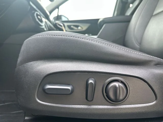 Used 2024 Black Chevrolet LT image 17