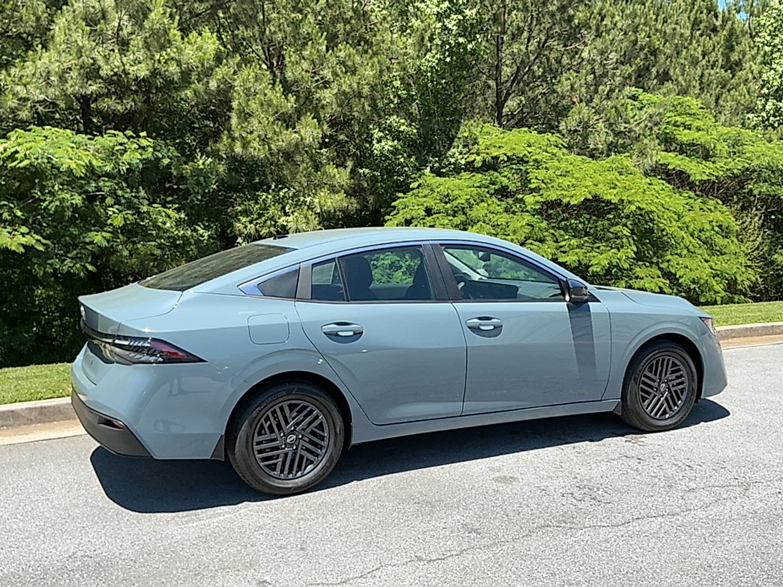 New 2026 Atlantic Gray Metallic Nissan SV image 2
