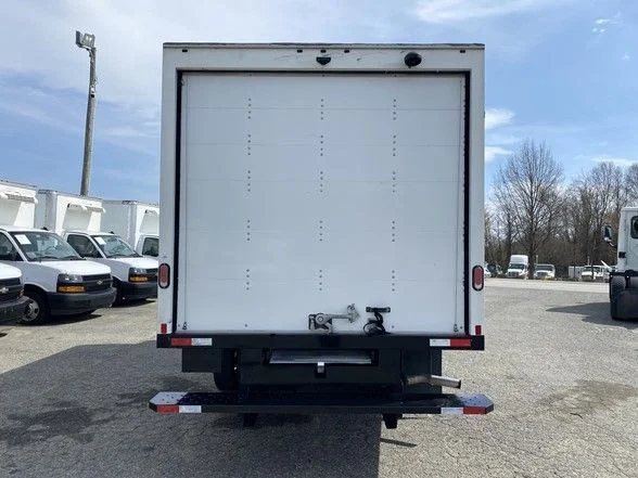 Used 2024 White GMC Work Van image 5