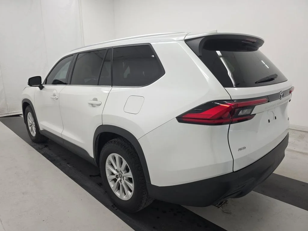 Used 2024 Beige Toyota XLE image 3