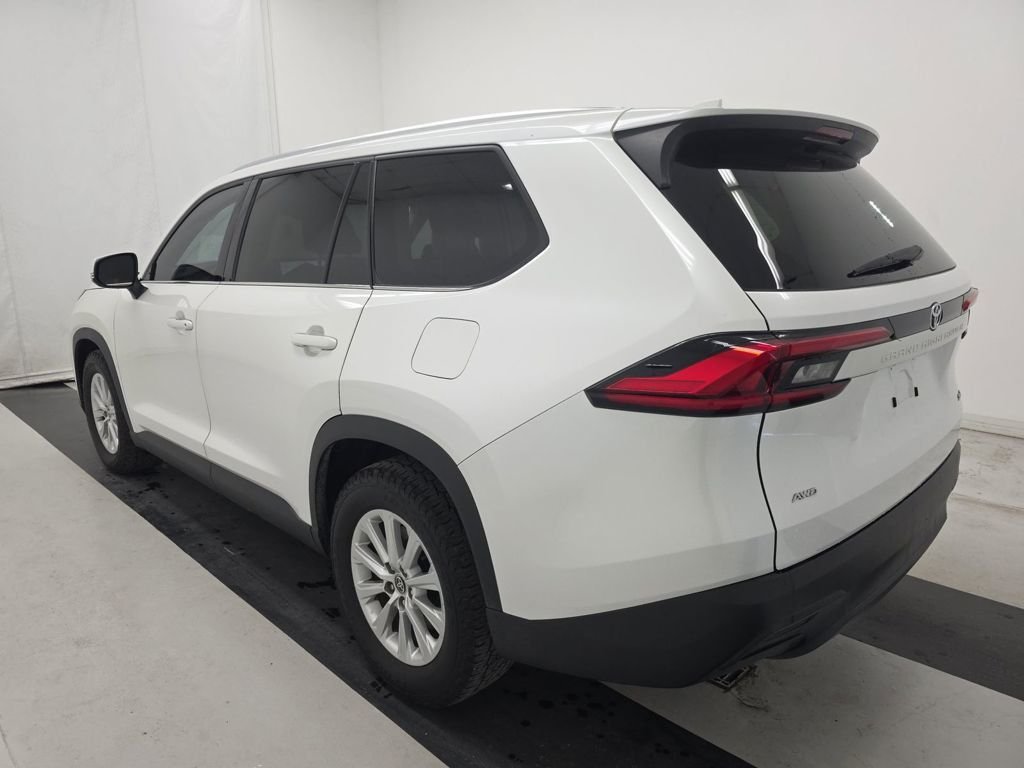 Used 2024 Beige Toyota XLE image 3
