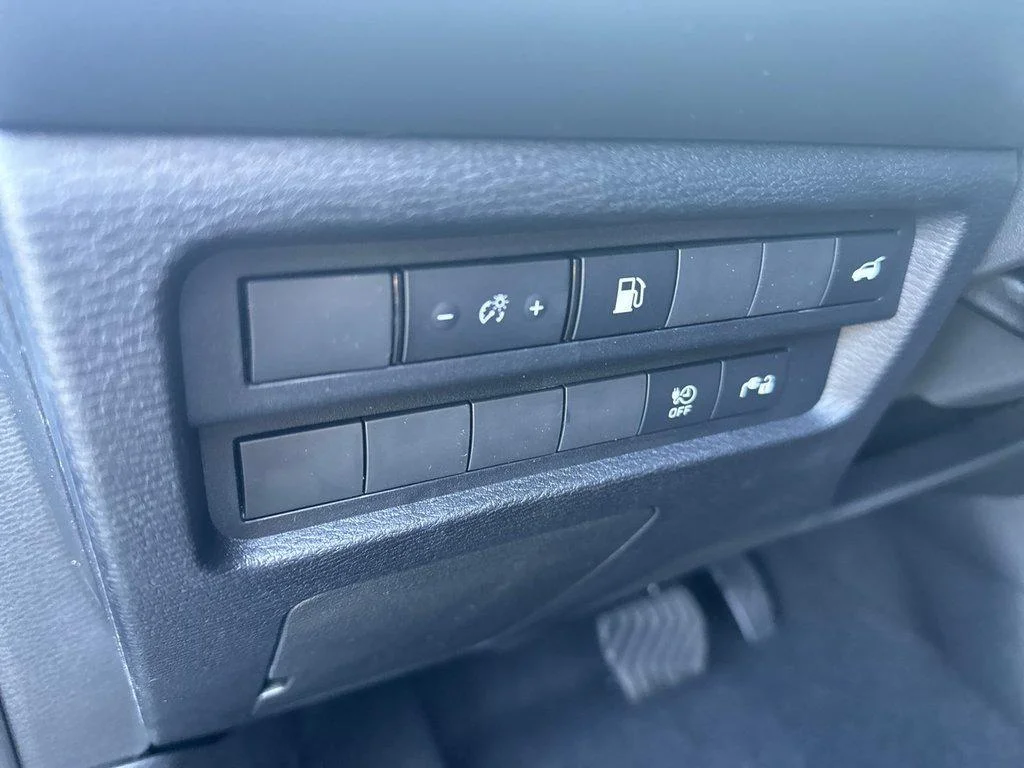 New 2026 Graphite Gray Mitsubishi SE S-AWC image 12