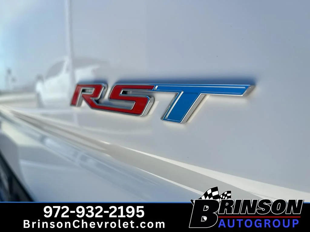 New 2026 Summit White Chevrolet RST image 9