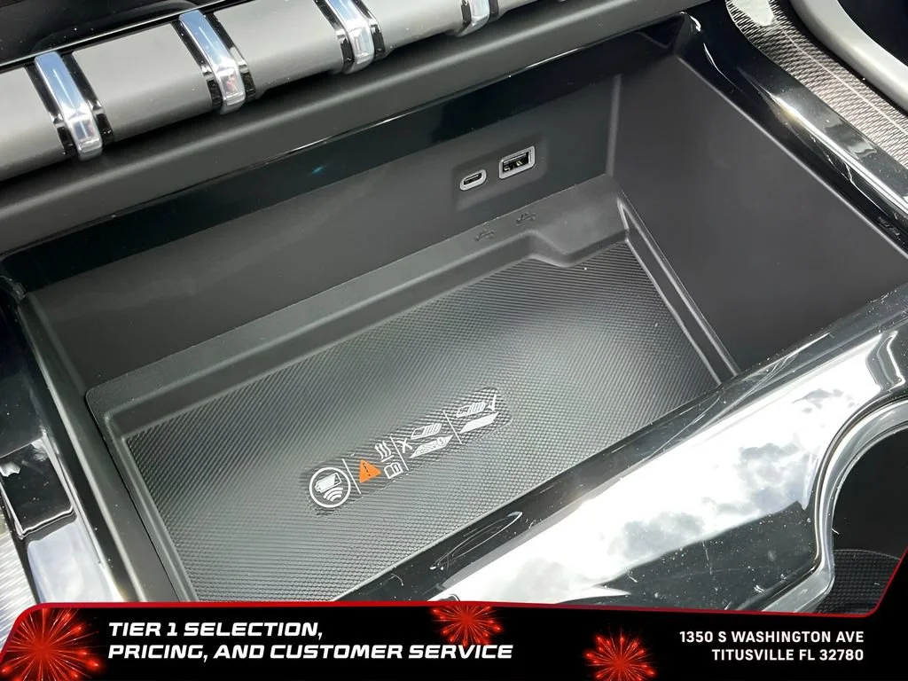 New 2026 Summit White GMC Elevation image 38
