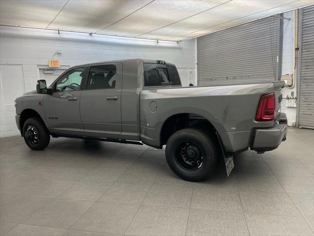 New 2026 Ceramic Gray Clear-Coat Exterior Paint RAM LARAMIE image 8