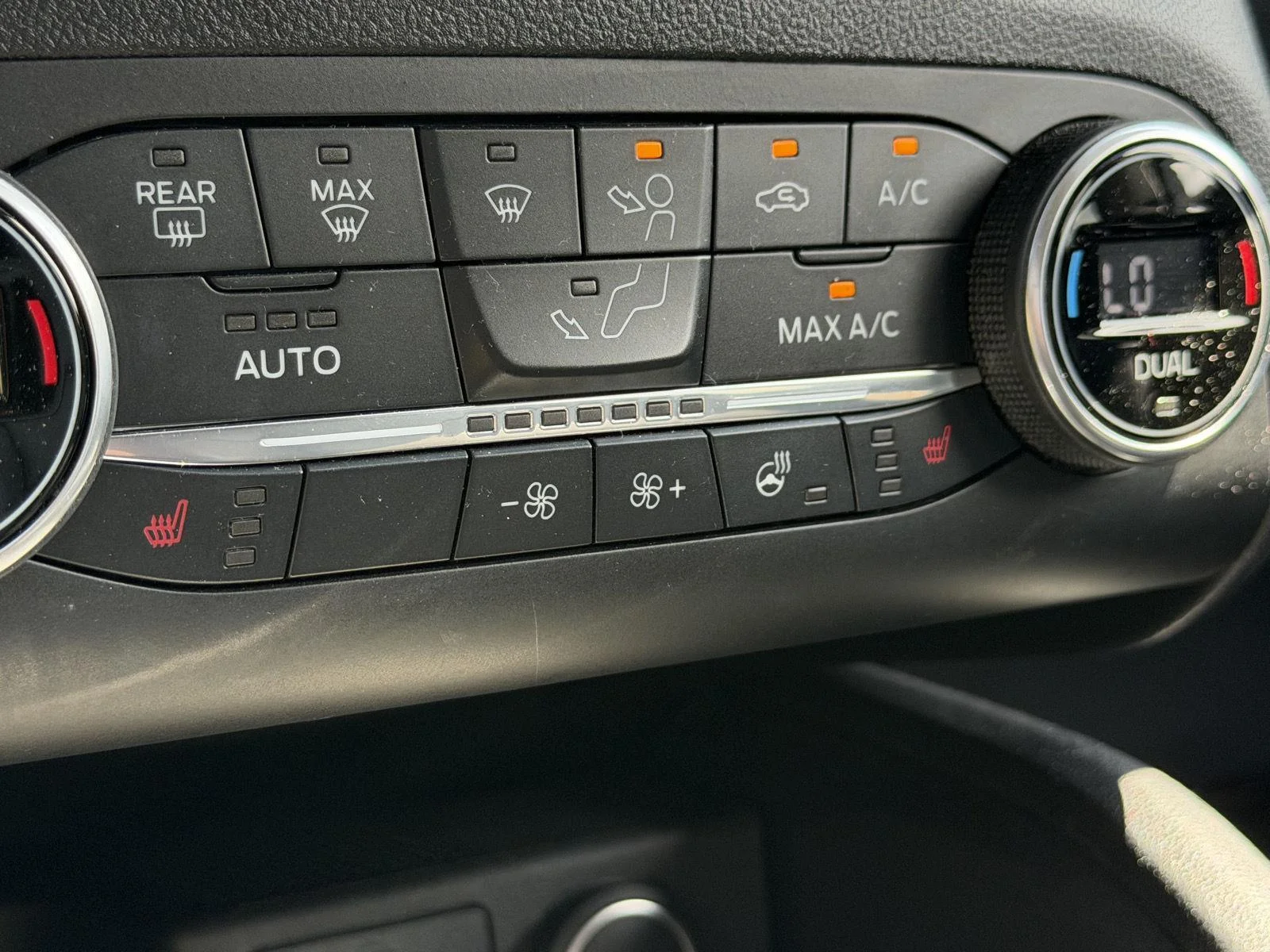 Used 2020 Blue Ford  image 8