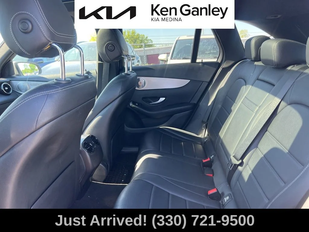 Used 2019 White Mercedes-Benz GLC 300 image 10