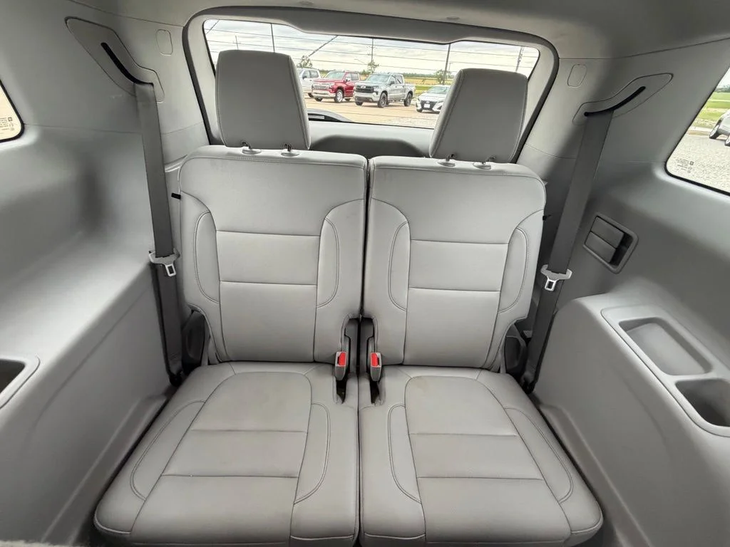 Used 2023 Black GMC SLT image 28