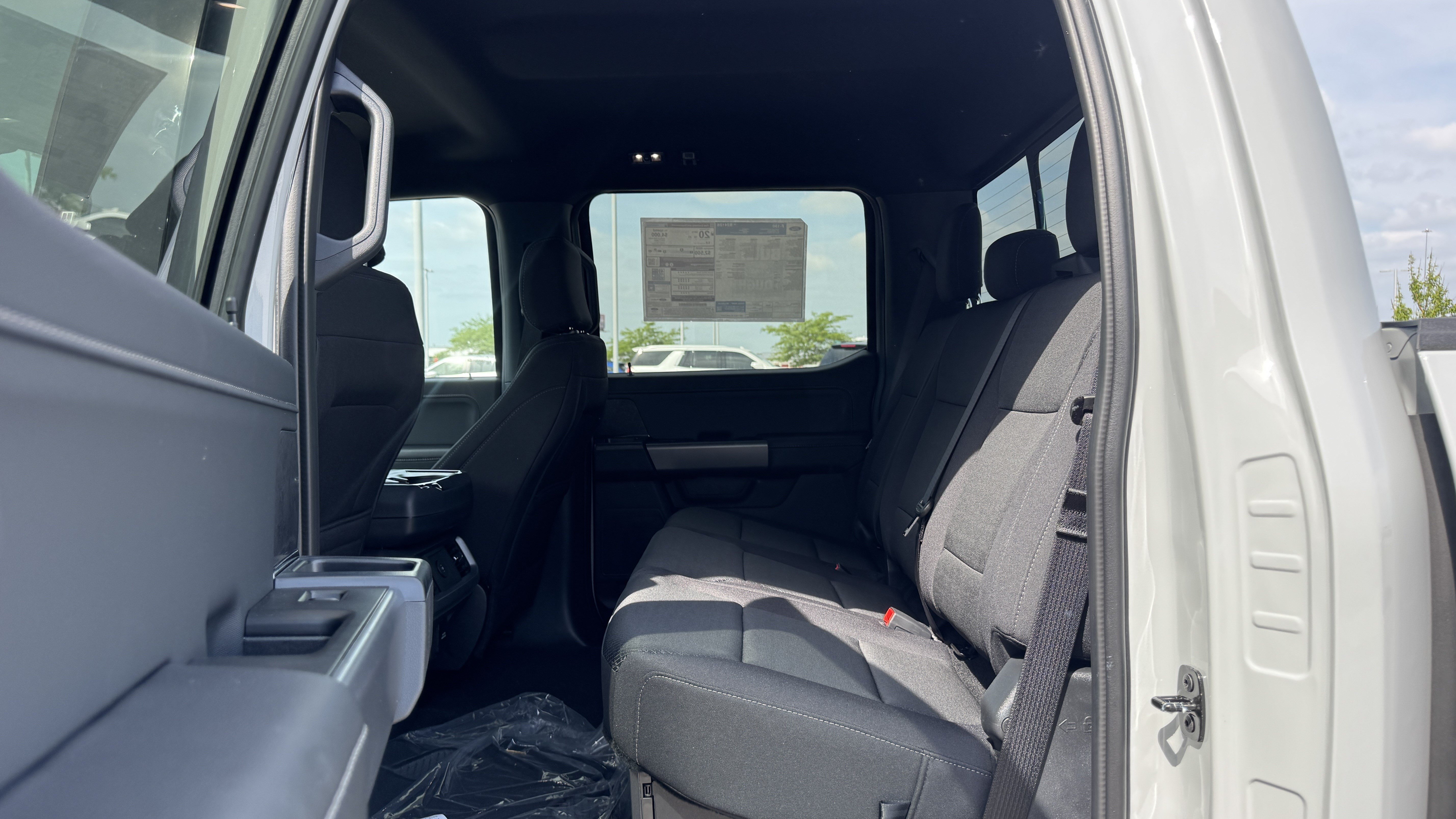 New 2026 Avalanche Ford XLT image 6