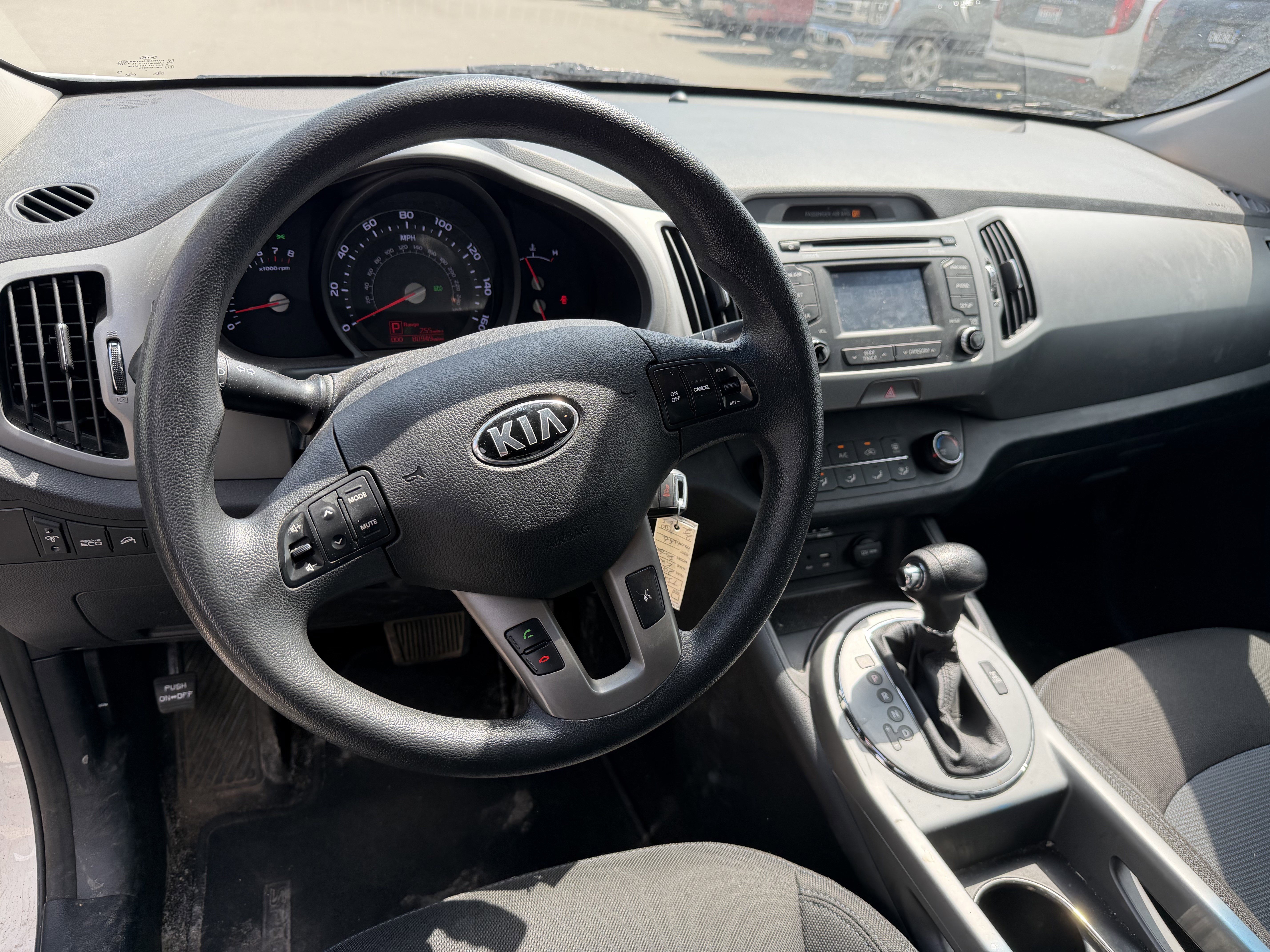 Used 2015 Clear White Kia LX image 5