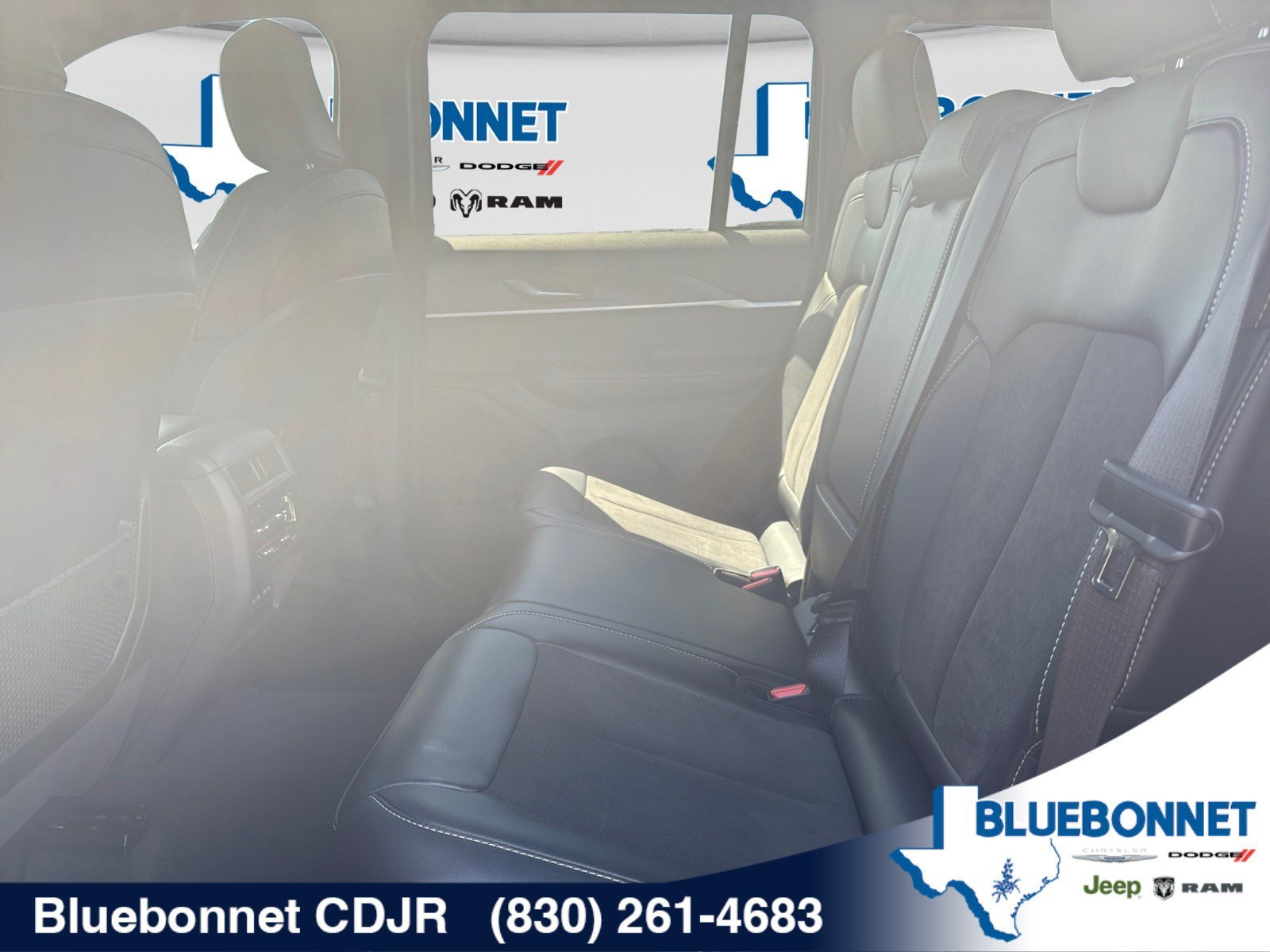 New 2026 Velvet Red Pearl-Coat Exterior Paint Jeep Laredo Altitude image 22