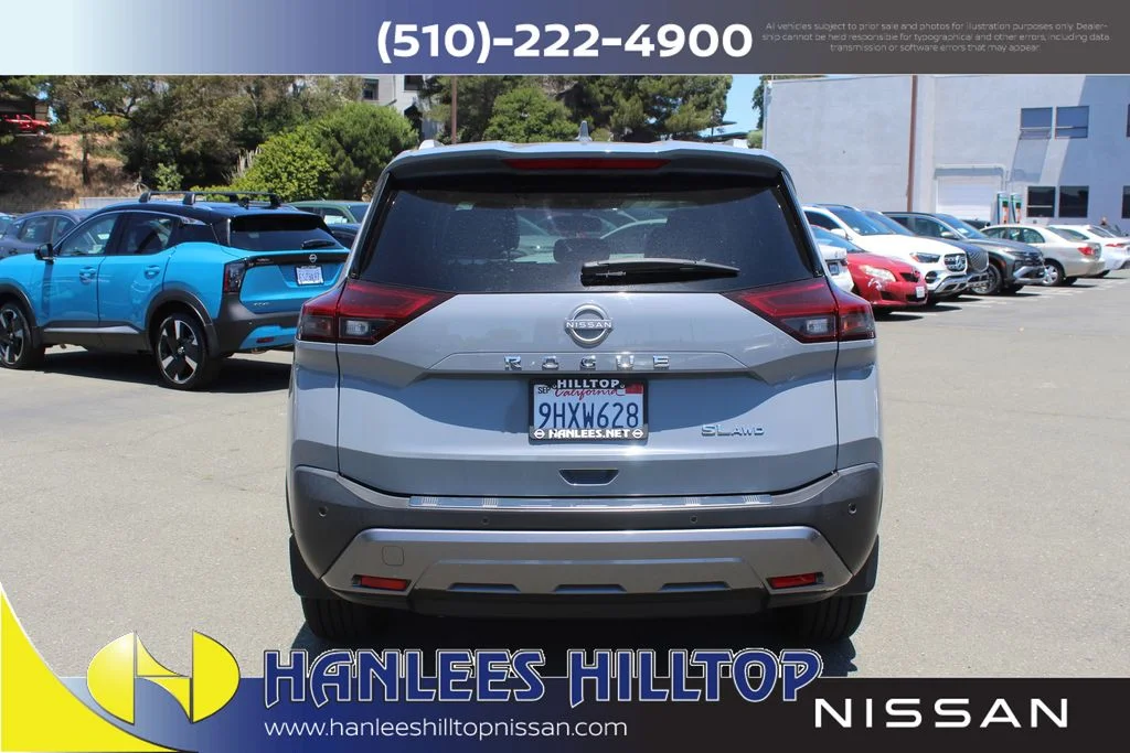 Used 2023 Gray Nissan SL image 8