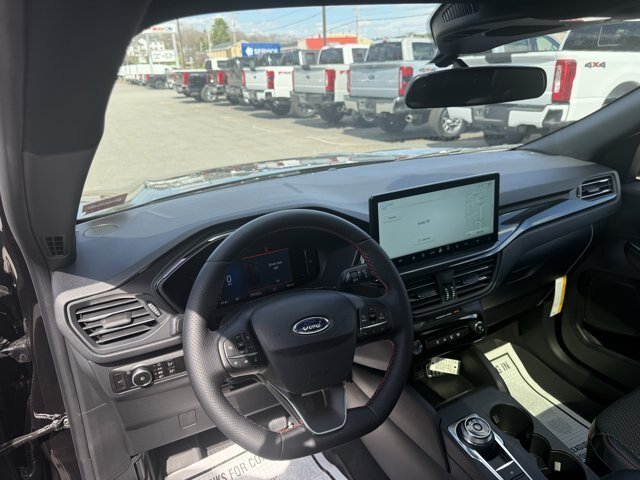 New 2026 Agate Black Metallic Ford ST-Line Select image 13