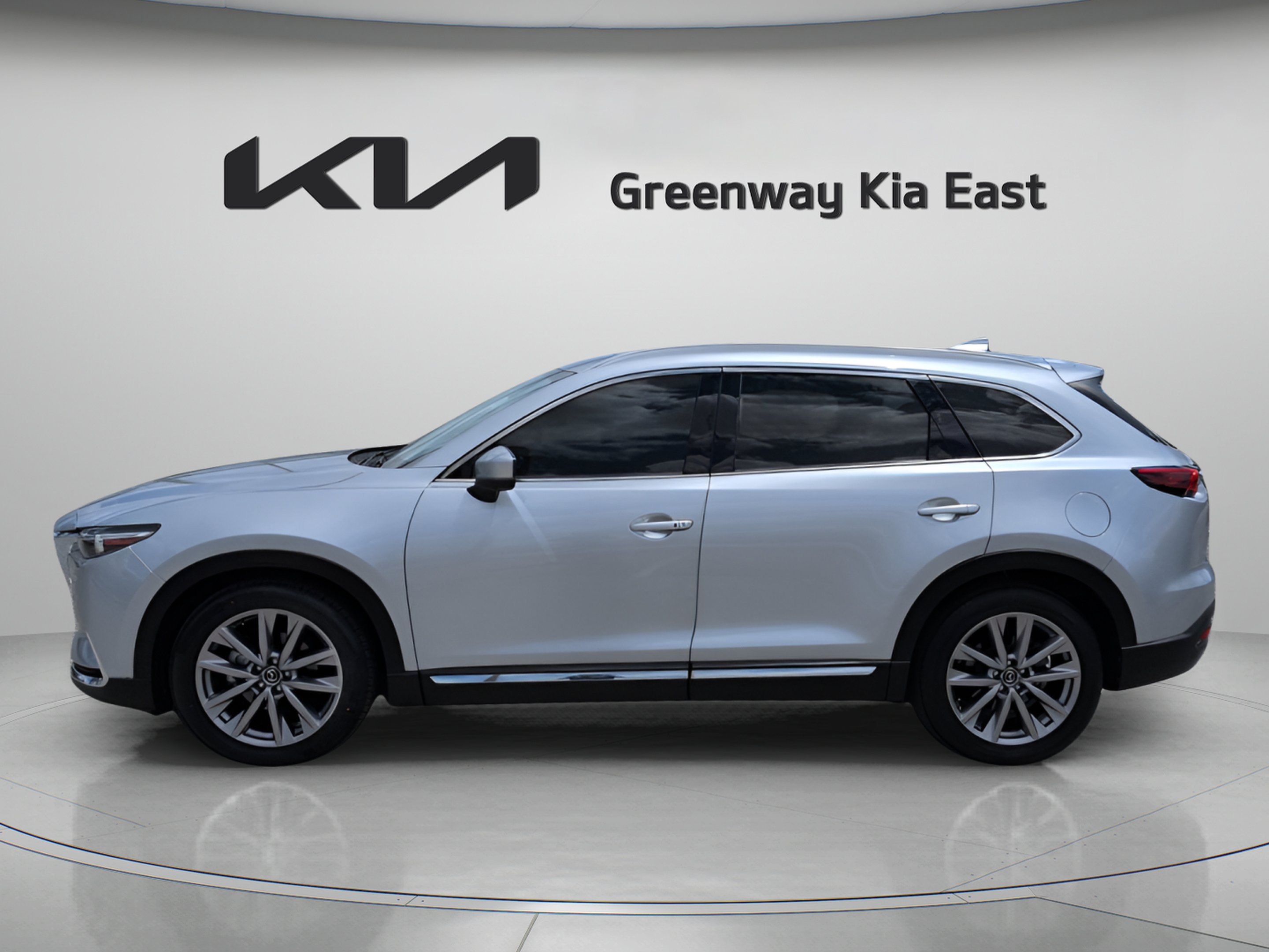 Used 2021 Sonic Silver Metallic Mazda Grand Touring image 9