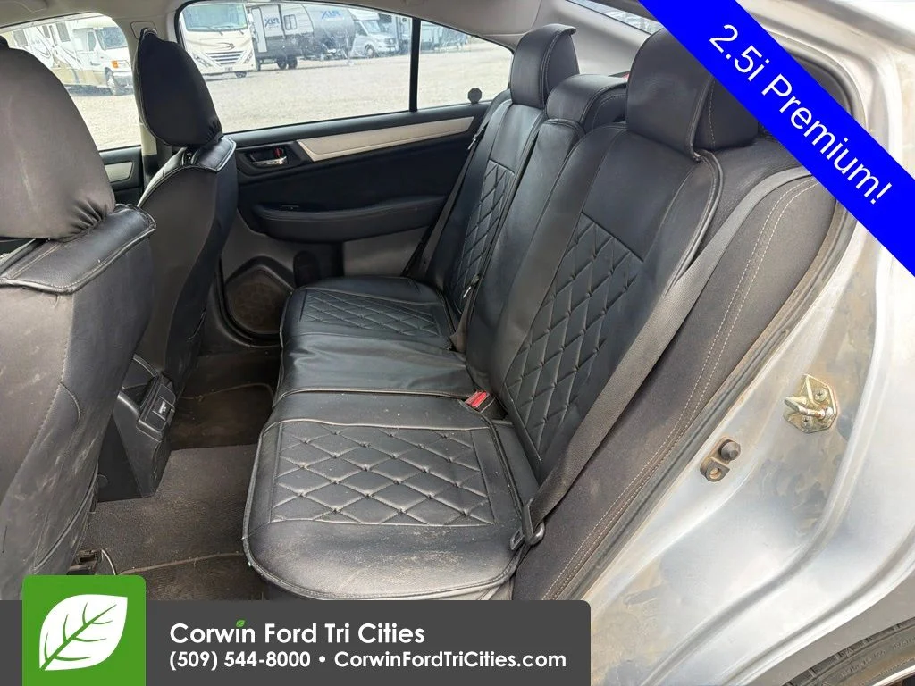 Used 2018 Ice Silver Metallic Subaru 2.5i image 9