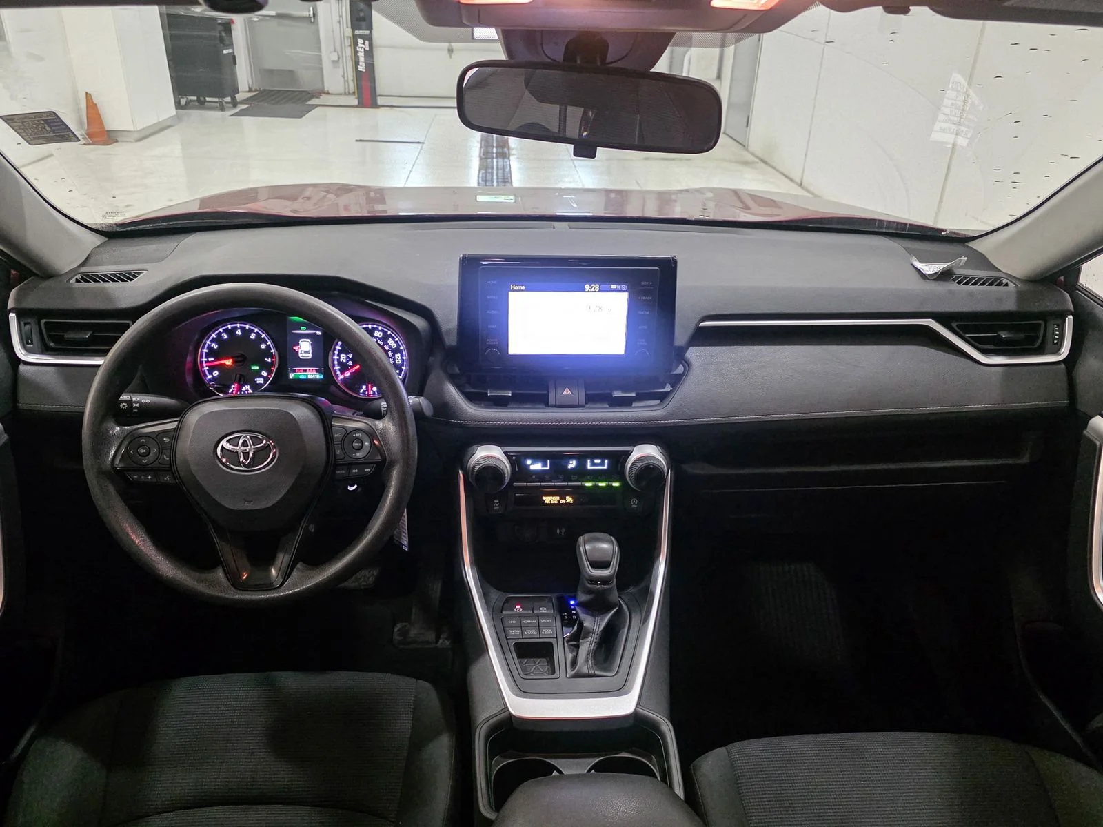 Certified Used 2019 Pearl Toyota LE image 23