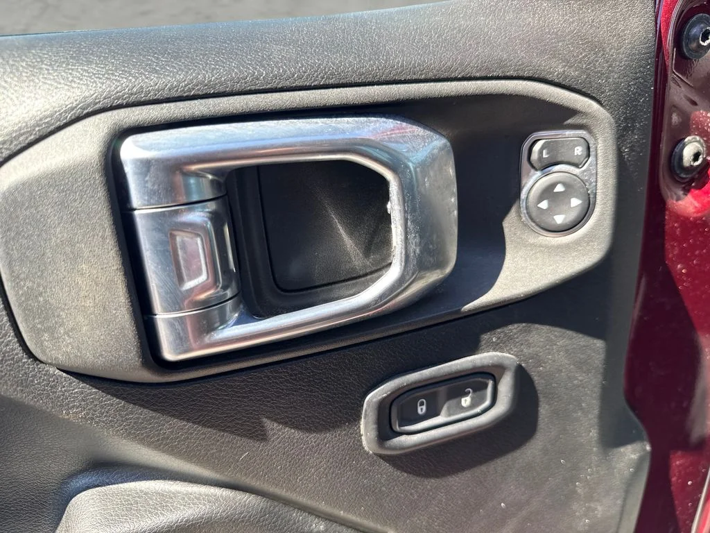 Used 2022 Red Jeep Unlimited Sport S image 11