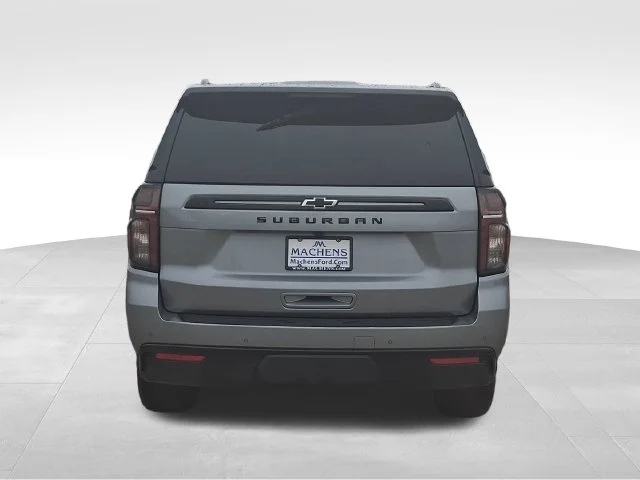 Used 2023 Gray Chevrolet Z71 image 5