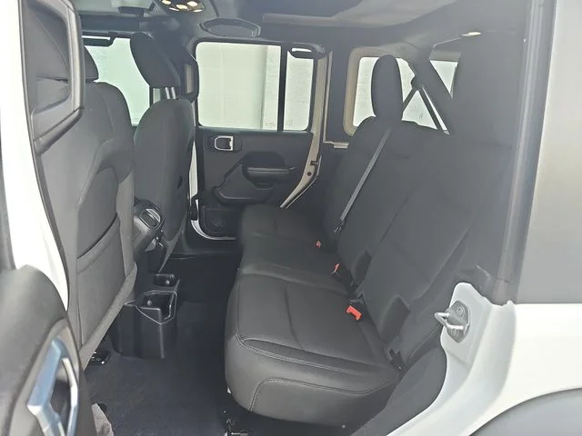 Used 2021 White Jeep Unlimited Sport Altitude image 13