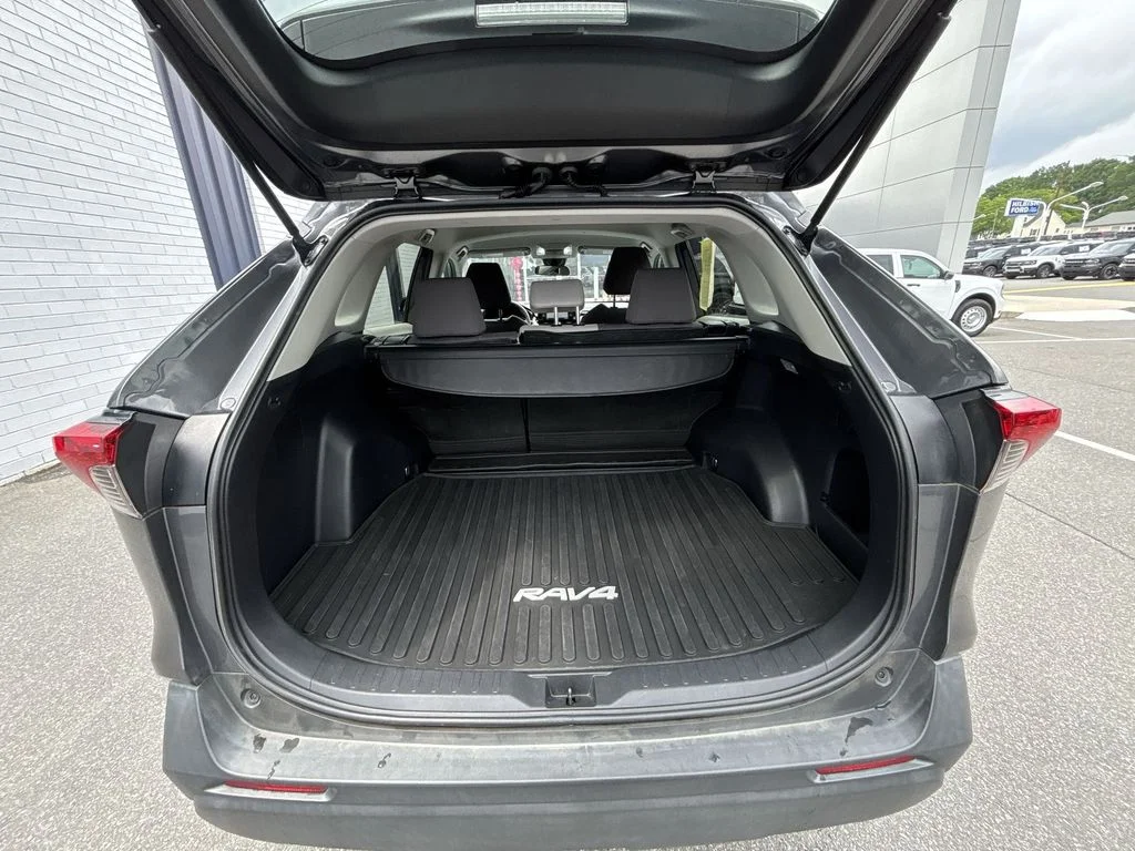 Used 2021 Gray Toyota XLE image 19