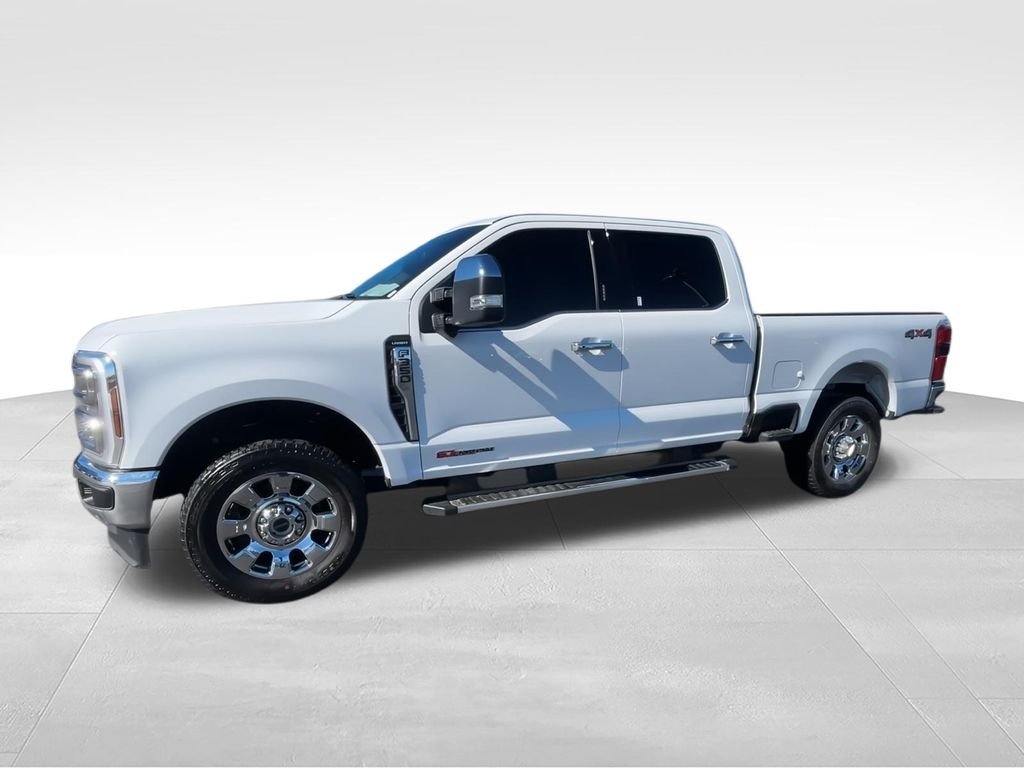 Used 2024 White Ford Lariat image 5