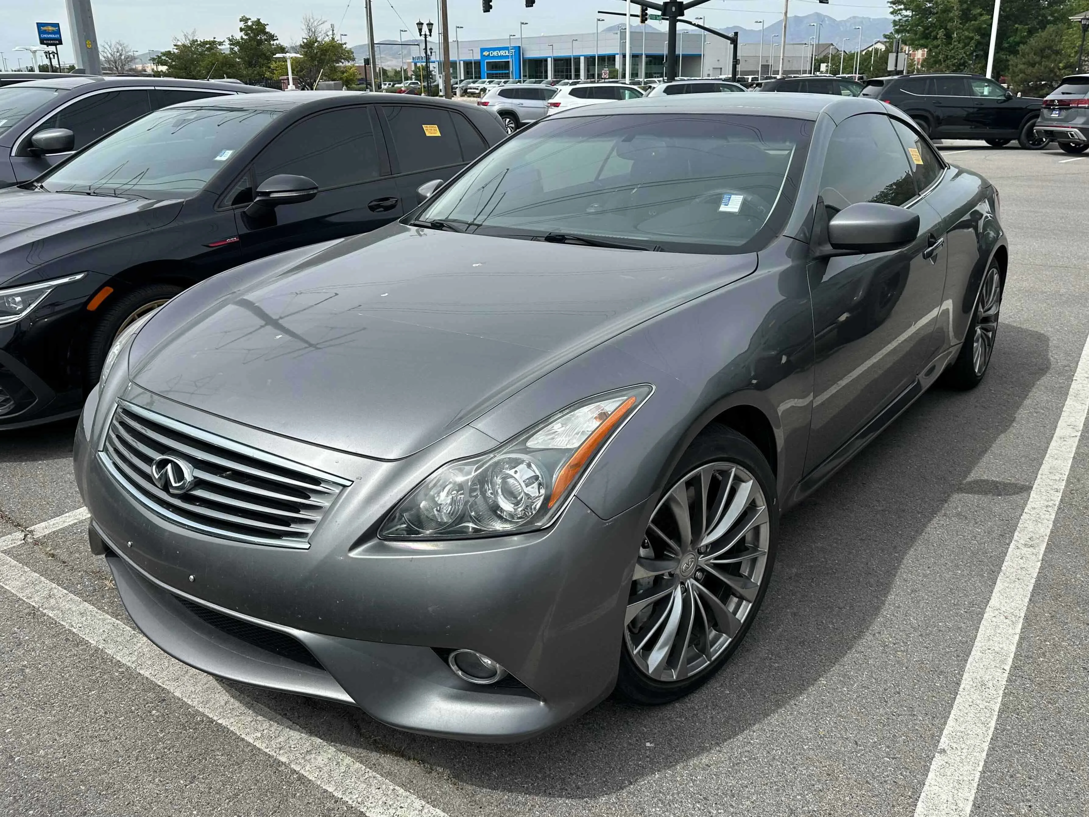 Used 2011 Graphite Shadow INFINITI Base image 1