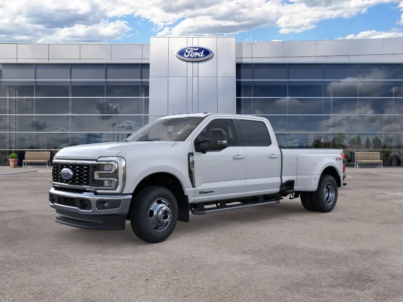 New 2026 Oxford White Ford Lariat image 26
