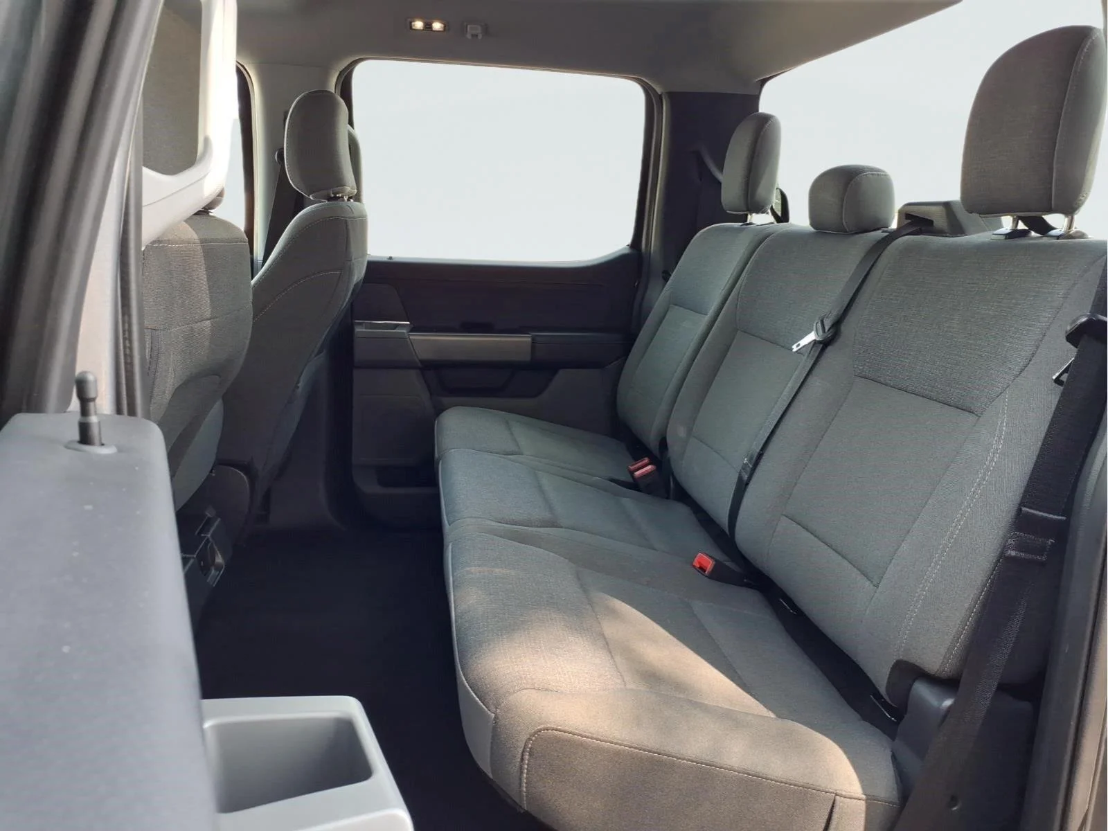 Used 2025  Ford XLT image 10