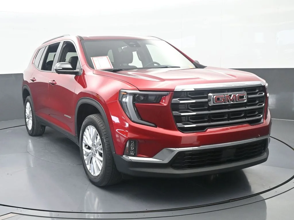 Used 2024 Volcanic Red Tintcoat GMC Elevation image 8