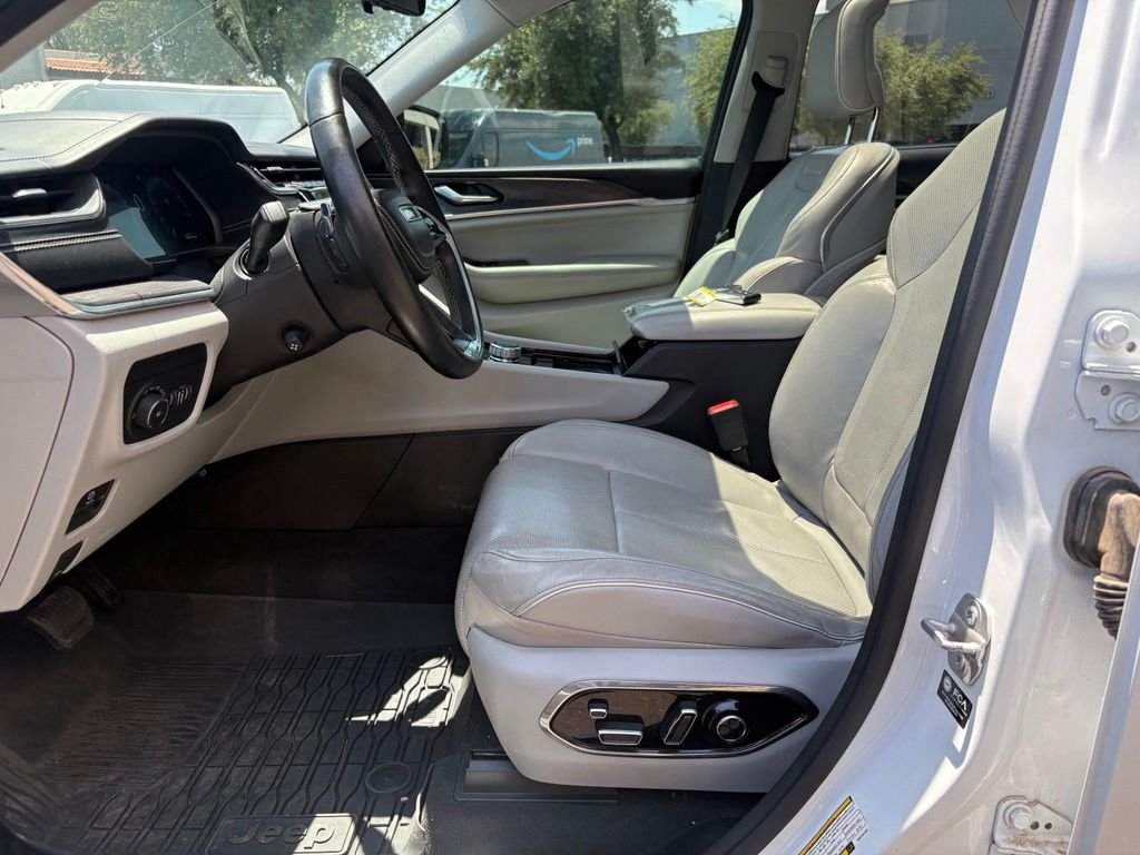 Used 2021 White Jeep Overland image 7