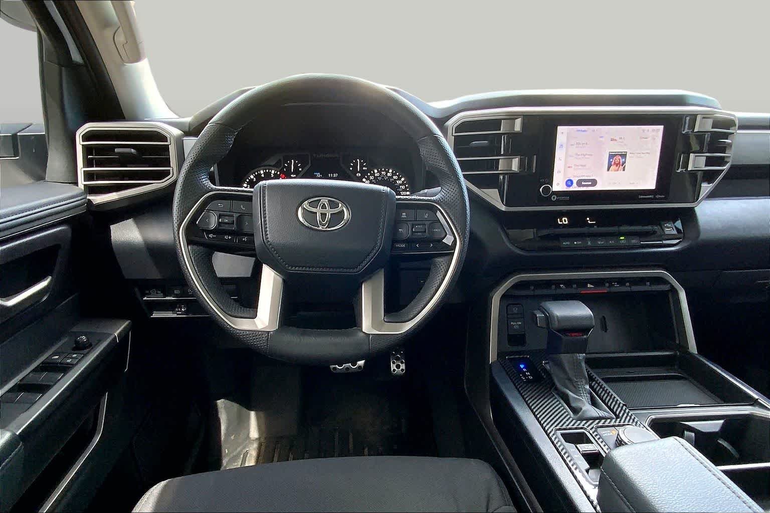 Used 2024 Ice Cap Toyota SR5 image 6
